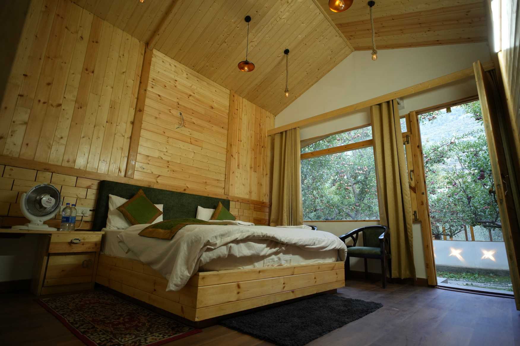 Welcome to Nine Apple Resort